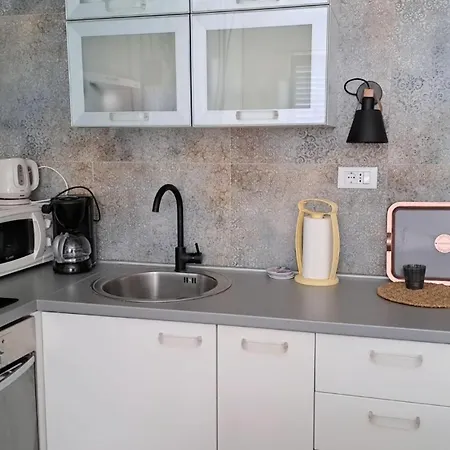 Makarska, One Minute To The Apartament *