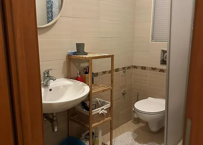 Makarska, One Minute To The * Makarska