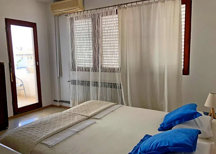 Makarska, One Minute To The * Makarska